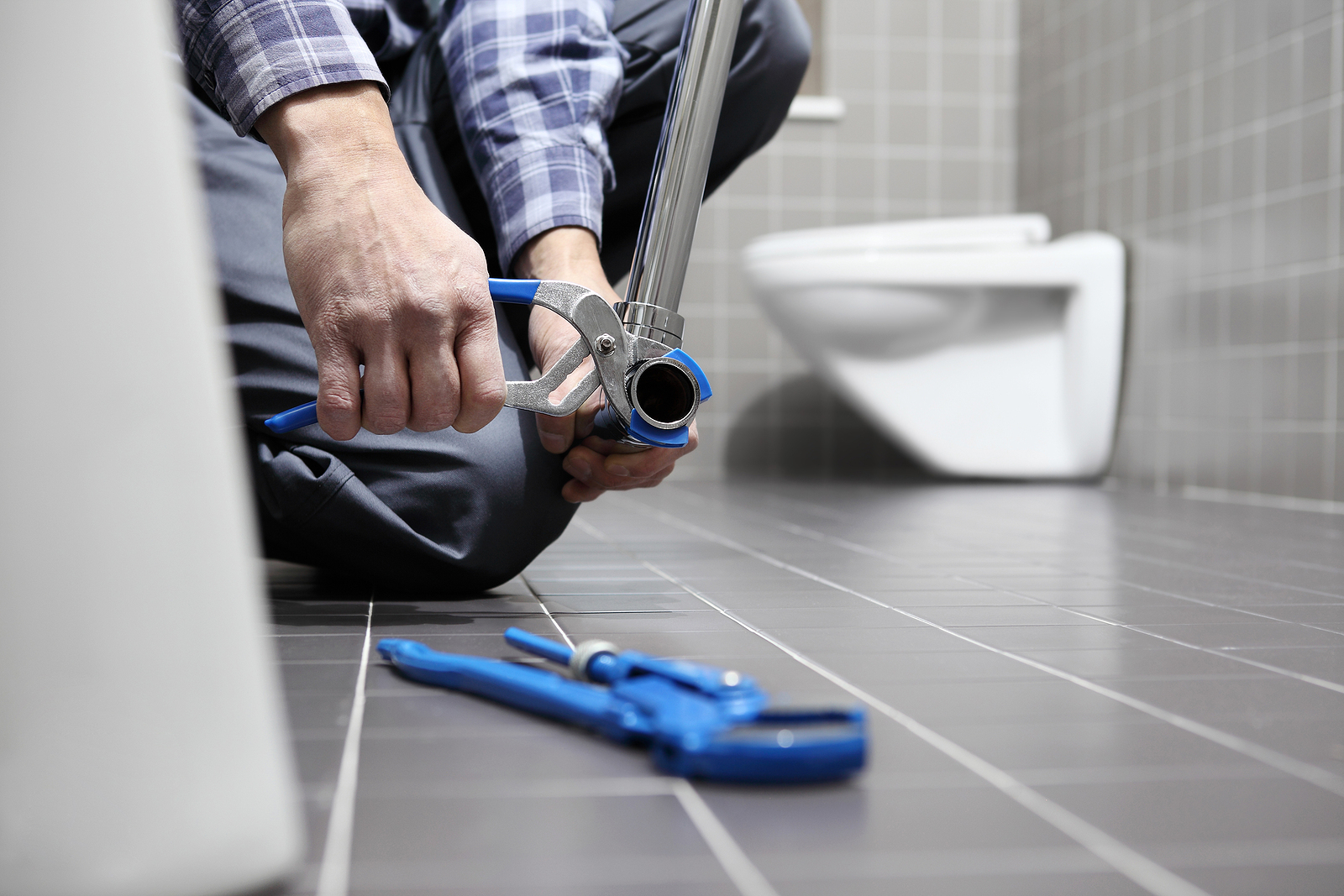 Why Your Bathroom Drain Smells After Cleaning and What It Really Means