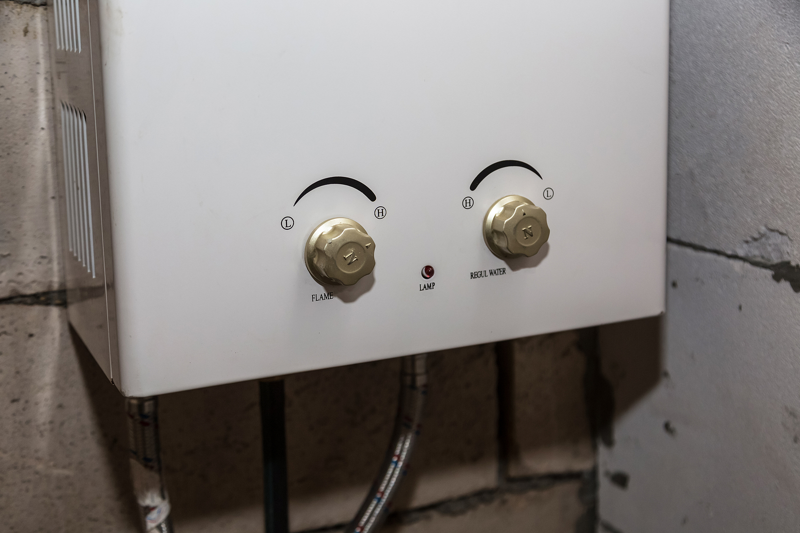 Why Your Gas Water Heater Pilot Light Won’t Stay Lit on the North Shore